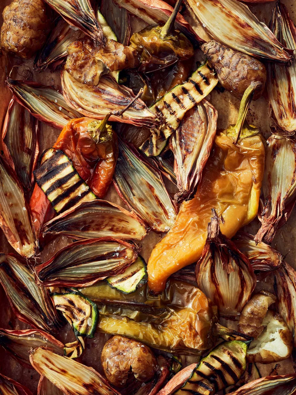 Close-Up Foodfotografie von geroestetem Gemüse aus dem Backofen.